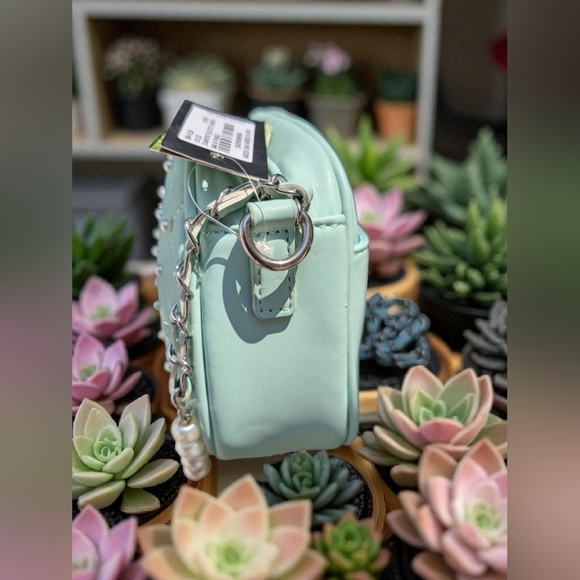 BADGLEY MISCHKA - Quilted Camera Bag - Vegan Leather  Green (New) - Picture 6 of 12